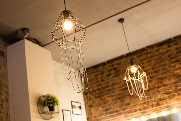 Quel style de luminaire design adopté selon les pièces de votre maison ?