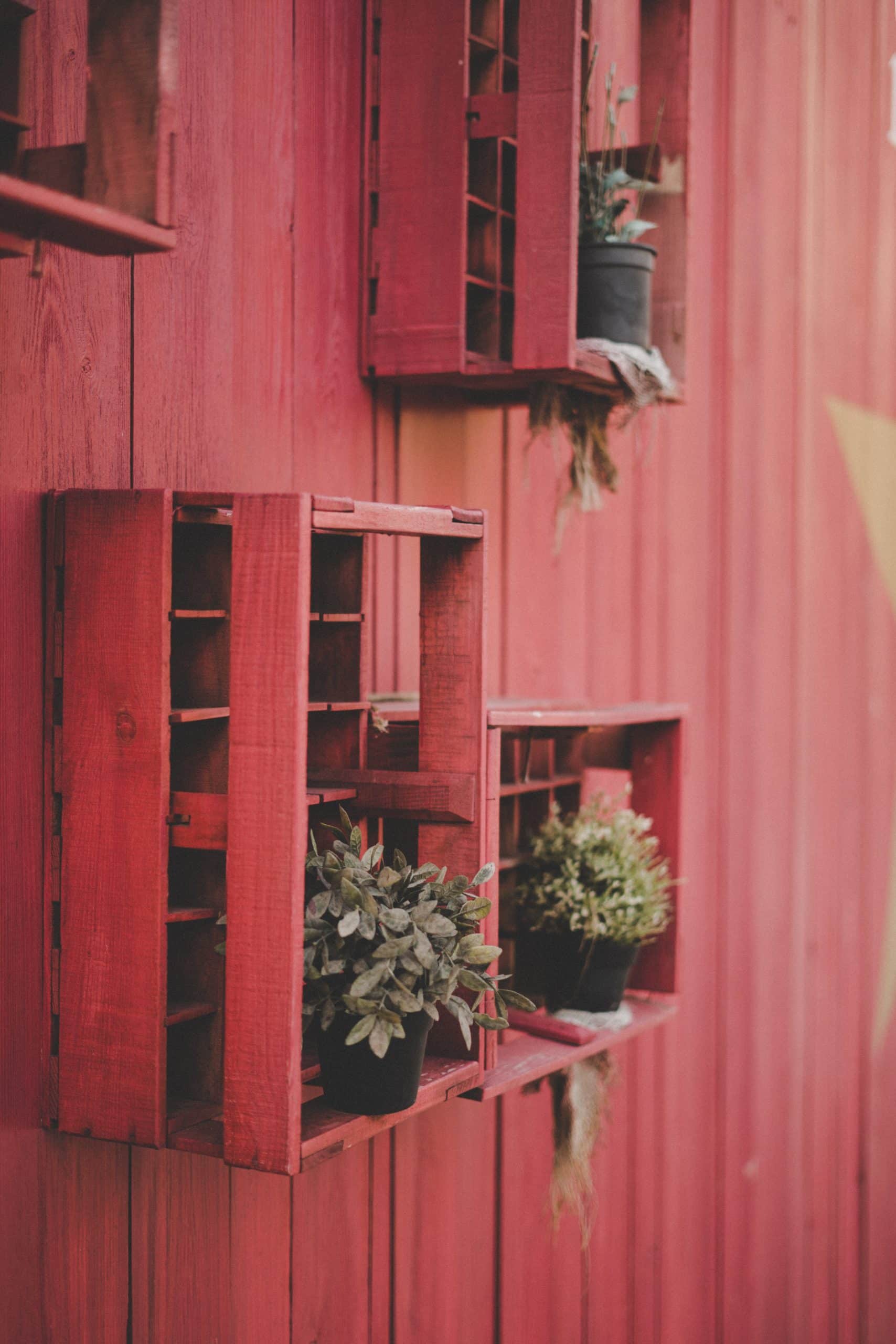 Comment faire un mur en palettes ?